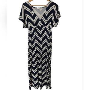 5th & Love Navy and White Zigzag Maxi Dress Size Large